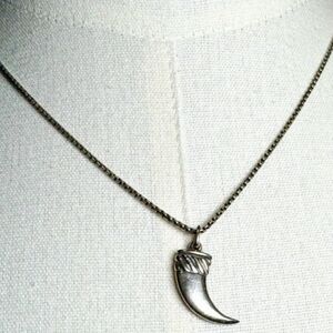 David Yurman Sterling Silver Bear Claw Amulet On A Yurman Box Chain